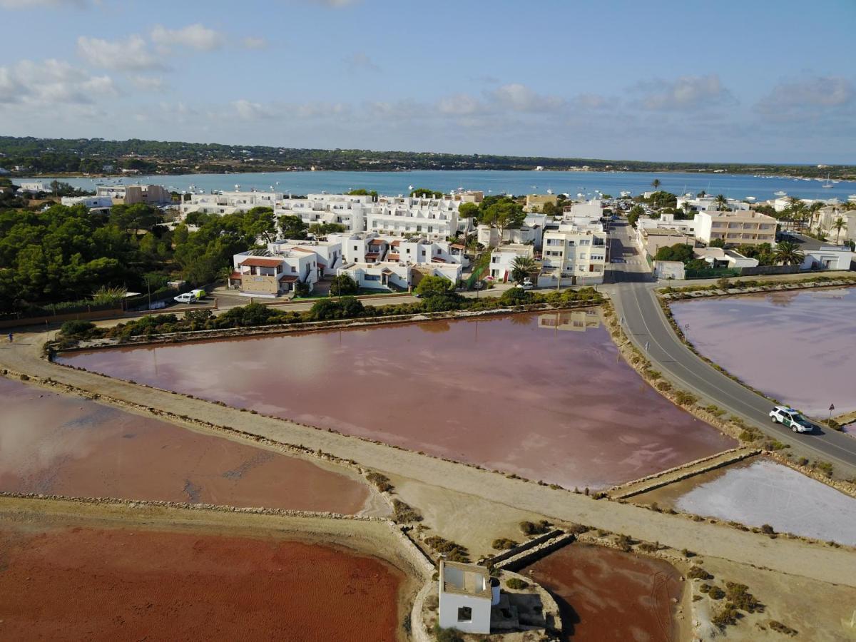 Apartamentos Mar Y Sal La Savina  Exteriör bild