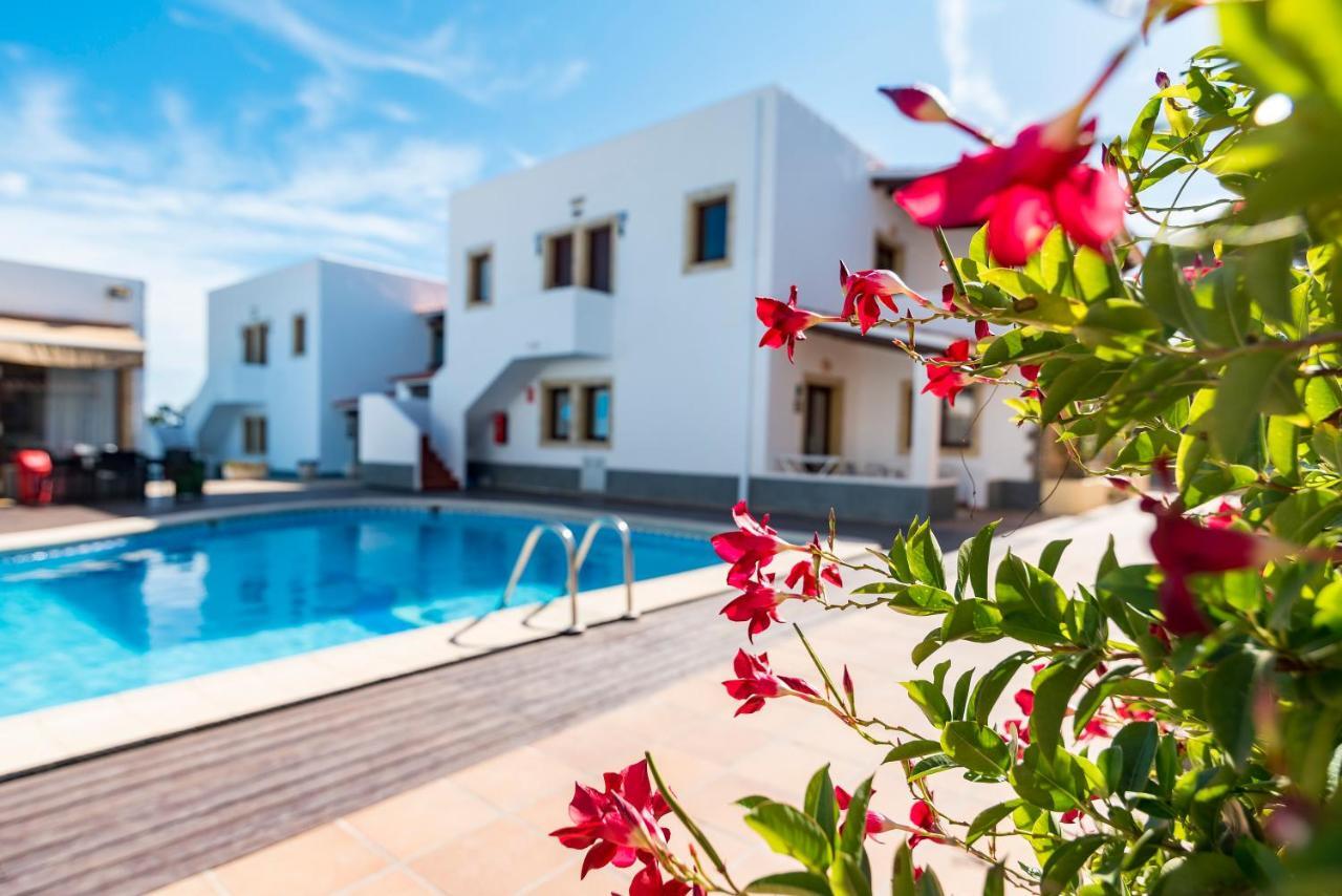 Apartamentos Mar Y Sal La Savina  Exteriör bild