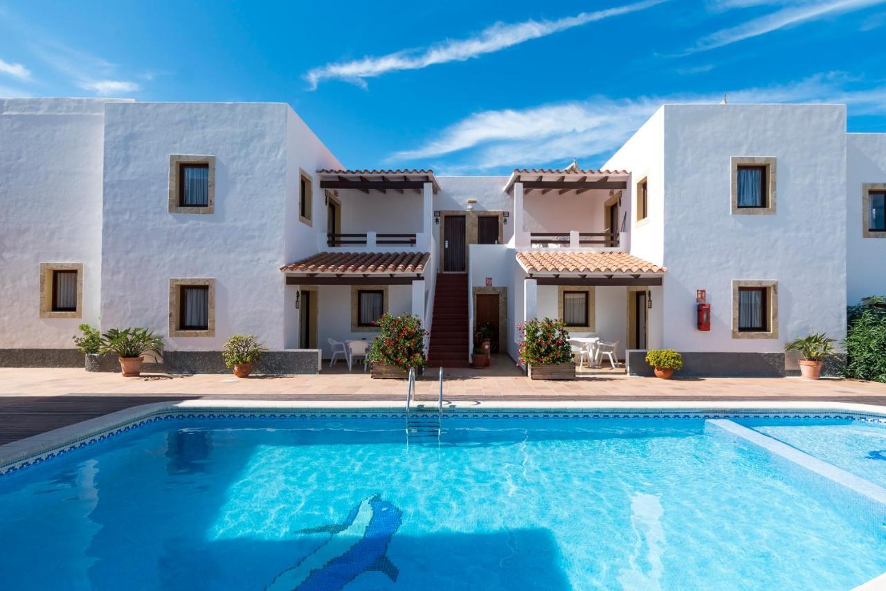 Apartamentos Mar Y Sal La Savina  Exteriör bild